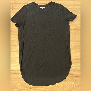 Textured polka dot top